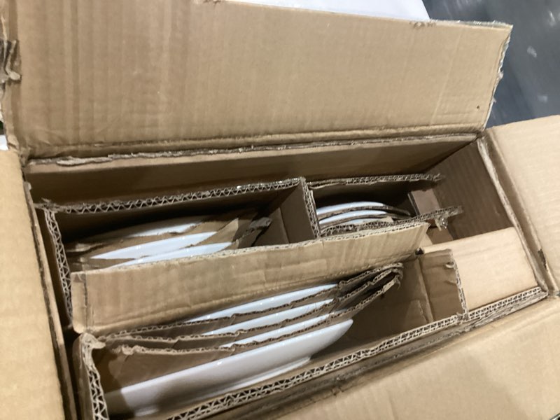 Condition photo showing Good Condition for bestone 12 pieces round kitchen dinnerware sets?plates and bowls sets,dishes, plates, bowls, dish set, chip resistant ceramic dinnerware set, dishwasher/microwave safe,service for 4,ceylon green ceylon green service for 4 (12pcs)