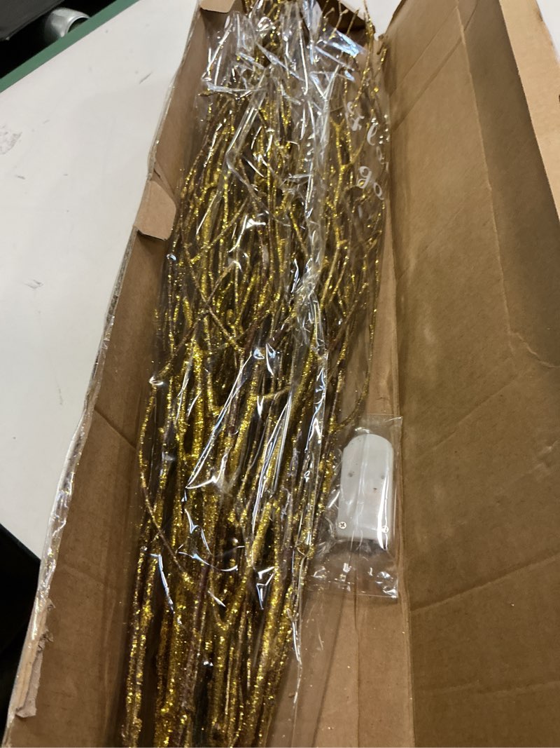 Condition photo showing Good Condition for Decorative Birch Branches, 23 inch Brich Stems for Wedding Decor, Dried Twigs for Christmas Decor (Metallic Gold)