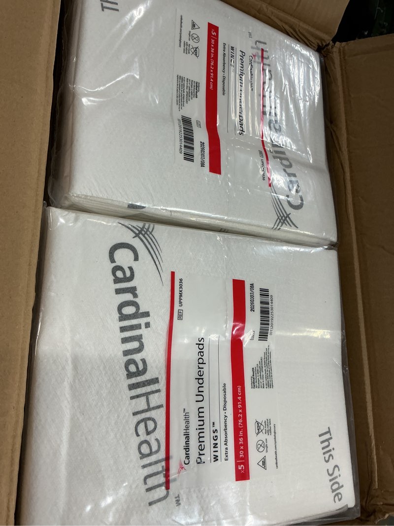 Condition photo showing New/Like New for cardinal health™ wings™ extra absorbency premium underpad, white, 30 x 36in, disposable bed pads, chux pads, adults, elderly, kids - case of 70 30 in x 36 in case of 70