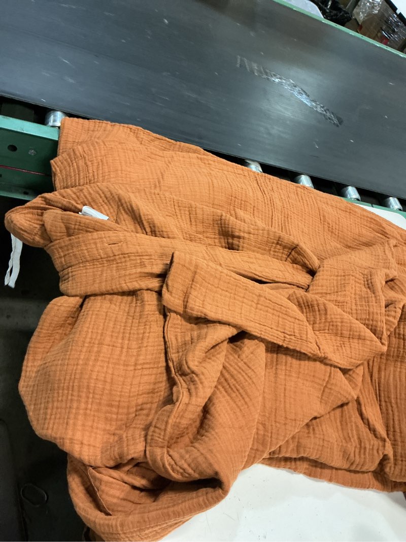 Condition photo showing Good Condition for organic cotton gauze duvet cover set 3 pieces queen color sedona 