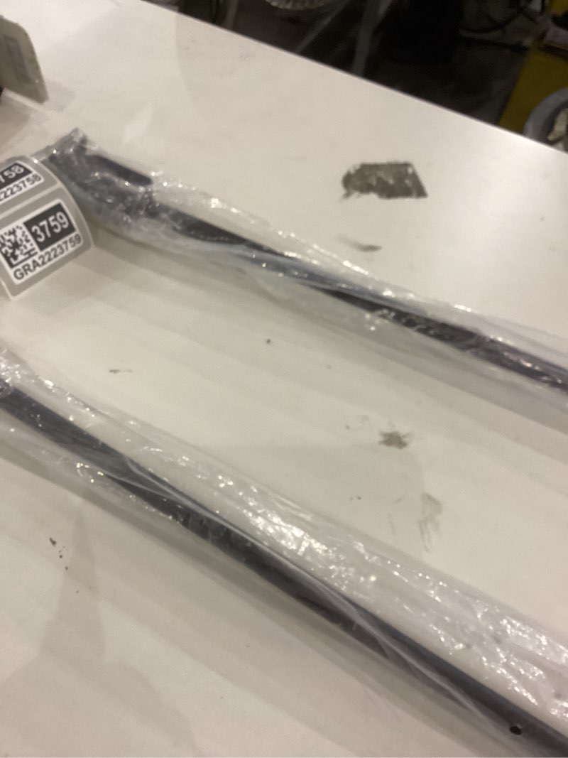 Condition photo showing New/Like New for Kenney KN71712 Beckett Soft Square End Standard Decorative Window Curtain Rod, 28-48" Adjustable Length, Weathered Brown Finish, 5/8" Diameter Steel Tube, 1-Pack 1-Pack 28-48" Weathered Brown