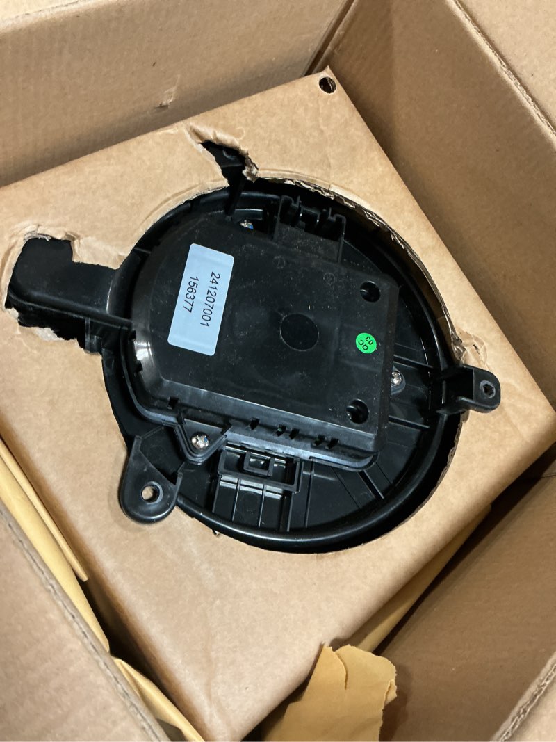 Condition photo showing Good Condition for Front AC Blower Motor with Brushless Motor Fits for Toyota Sienna Sequoia 2008 2009 2010 2011 2012 2013 2014 2015 2016 2017 HVAC Heater Blower Motor Fan Replaces# 700298 871030C051 75050