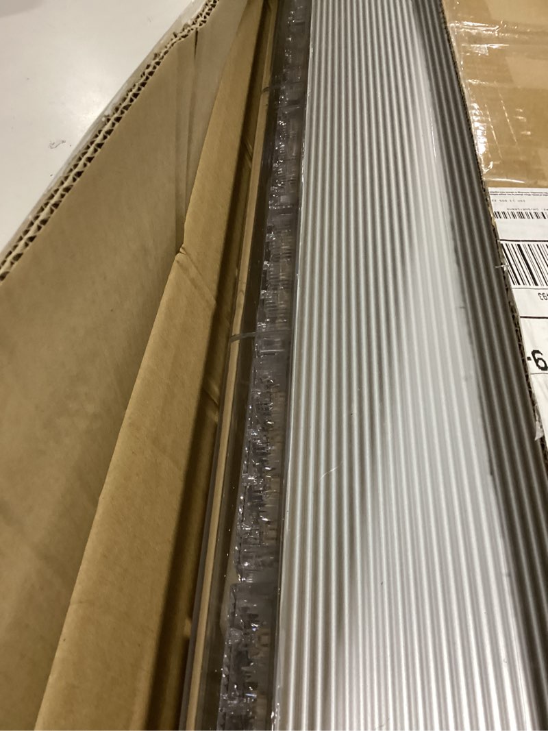 Condition photo showing Good Condition for 63 Inch 120 LED Amber-White Rooftop Emergency Warning Light bar 26 Strobe Patterns Vehicles Security Law Snowplow Tow Trucks Crane Construction Cars Wreckers Beacon Light bar