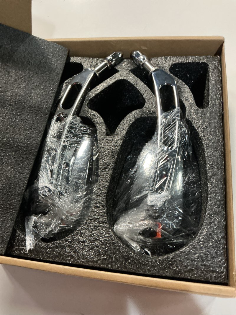 Condition photo showing New/Like New for chrome 8mm rearview mirrors for touring road glide fltrx electra glide flht road king flhr street glide flhx sportster dyna softail models 1982-2023