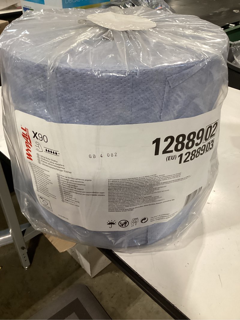 X90 Cloths, Jumbo Roll, 11 1/10 x 13 2/5, Denim Blue, 450/Roll, 1 Roll/Carton