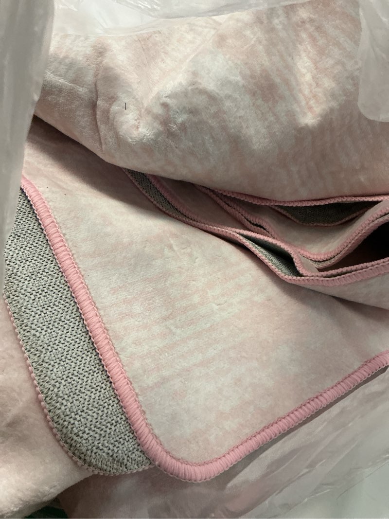 Condition photo showing Good Condition for Washable Rug 8x10 Area Rugs for Living Room - Stain Resistant Non-Slip Backing Boho Rug for Bedroom,Durable & Ultra-Thin Vintage Large Area Rug(8x10,Pink) Pink 8' x 10' (Rectangular)