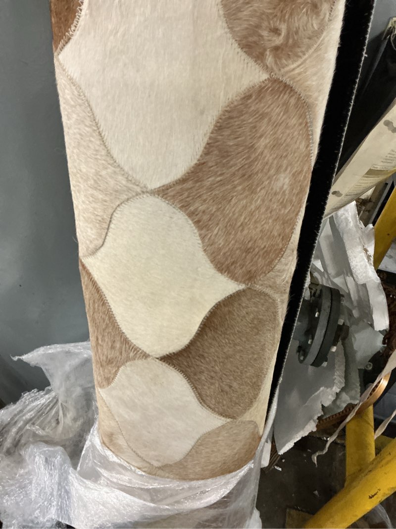 Condition photo showing New/Like New for quincetrellis hair on hide rug(size: 6' x 9'color: natural