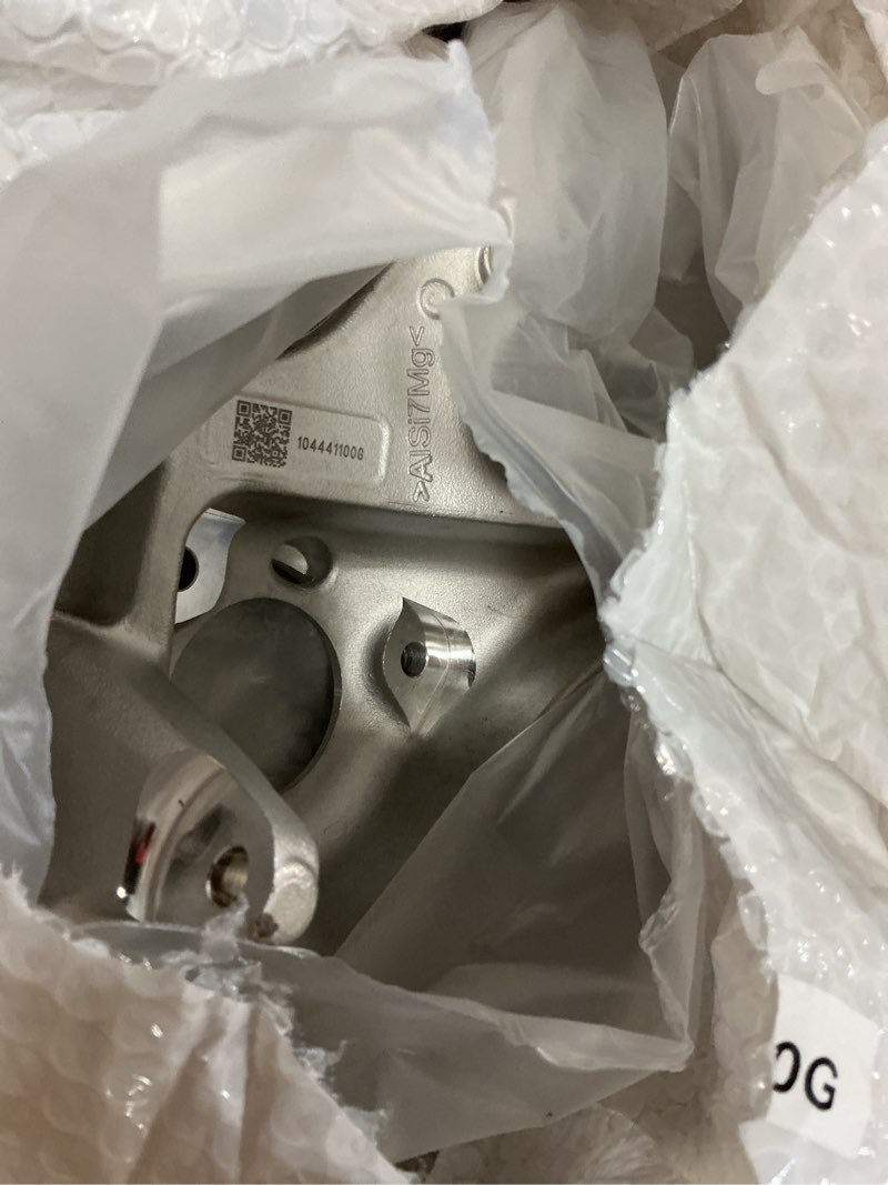 Condition photo showing Good Condition for 104441100f rear left suspension steering knuckle compatible with 2017-2023 tesla model 3 ev/bev driver side 1044411-00-f 1044411-00-g 1044411-00-h