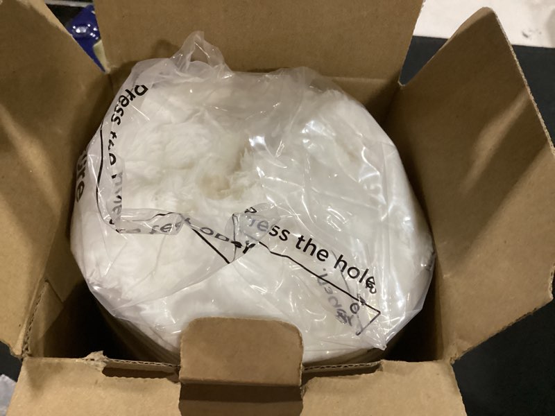 Bedsure 3D Fleece Bubble Blanket for Couch - GentleSoft White Spring Throw Blanket for Sofa Bed Room