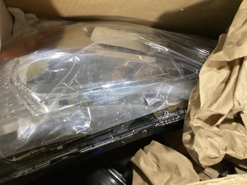 Condition photo showing Good Condition for nilight headlight assembly for 2003 2004 2005 2006 2007 accord replacement headlamp chrome housing amber reflector chrome housing + amber reflector