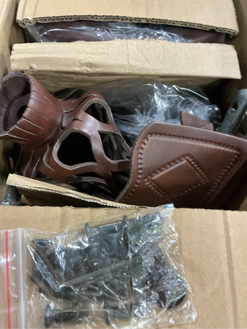 Condition photo showing Good Condition for billiard pool table pockets heavy duty pu leather billiard pockets set of 6?including 4 corner pockets and 2 side pockets,burgundy