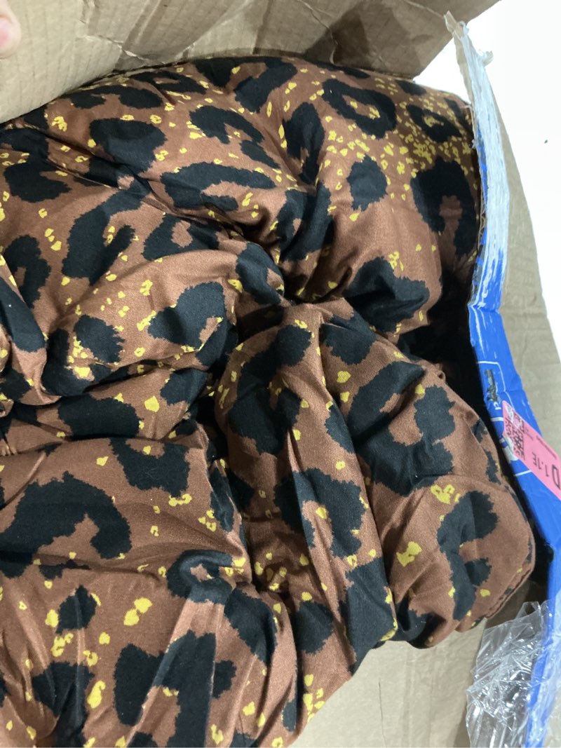 Condition photo showing Good Condition for caressma safari leopard cheetah print brown comforter set, full size 3 pieces for all seasons, untamed wilderness style comforter with pillowshams, ultra soft microfiber brown full