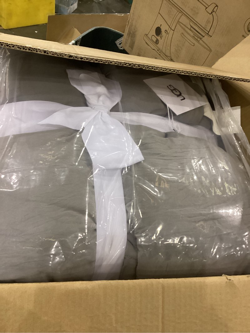 Condition photo showing Good Condition for UGG Full/Queen Comforter Set with 2 Pillow Shams, Lightweight Down Alternative Blanket, Reversible Cozy Warm All Season Washable, Hypoallergenic Bedding Set, Light Grey (Leonora) Silver Full/Queen