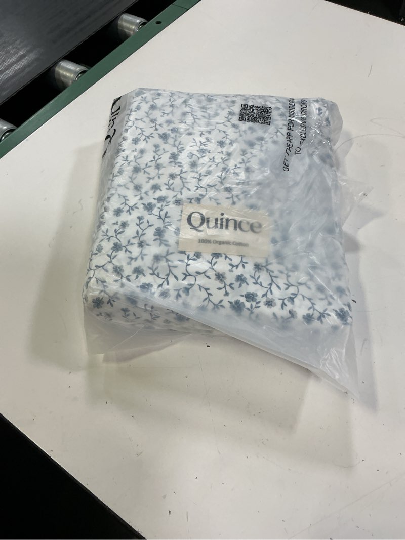 Condition photo showing Good Condition for organic crisp percale duvet cover set, full/queen, blue florette