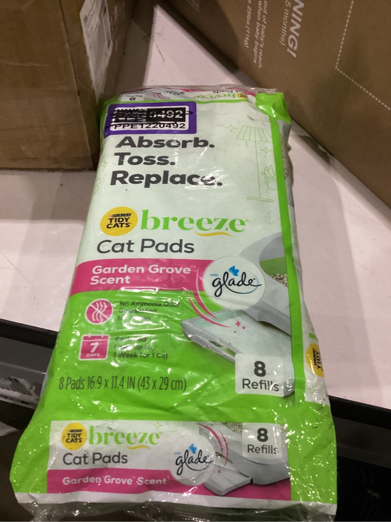 Condition photo showing As Is for Breeze cat pads