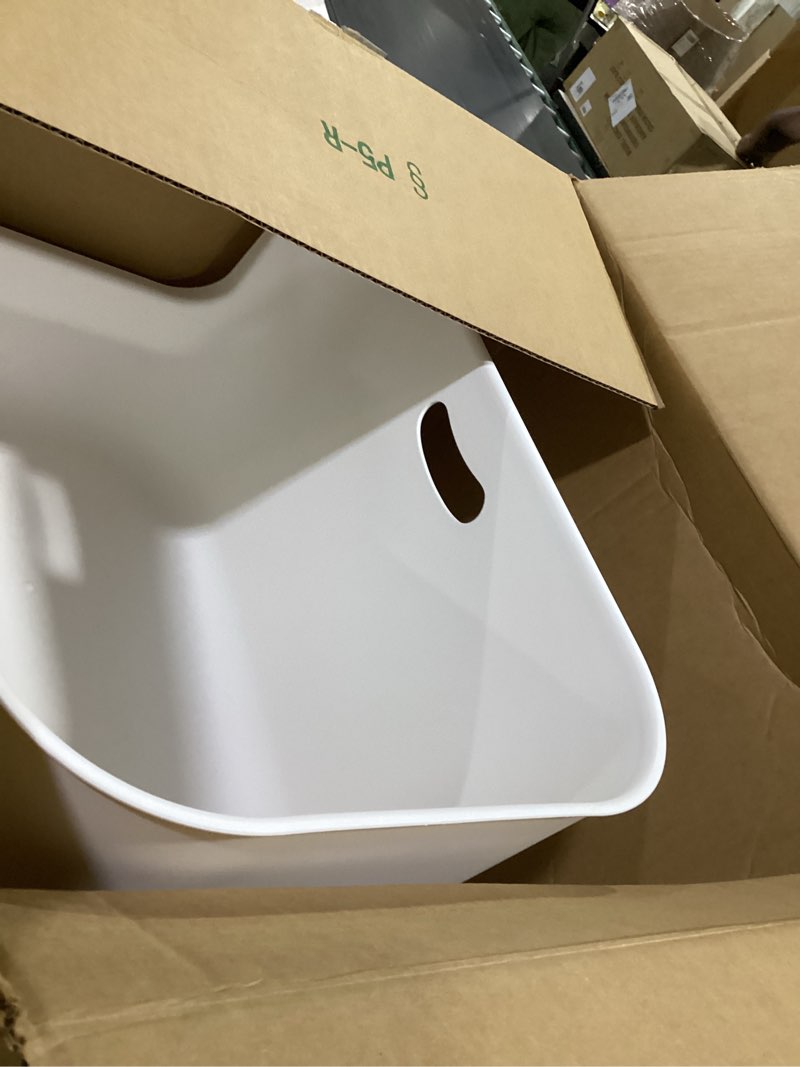 Condition photo showing Good Condition for spacetime extra large litter box with high sides,22.64"×14.76"×13.98" xl multi cat litter pan for kitty,cat boxes for indoor cats,jumbo litter boxes for big cats,anti-splashing,easy to clean white 13.98" high