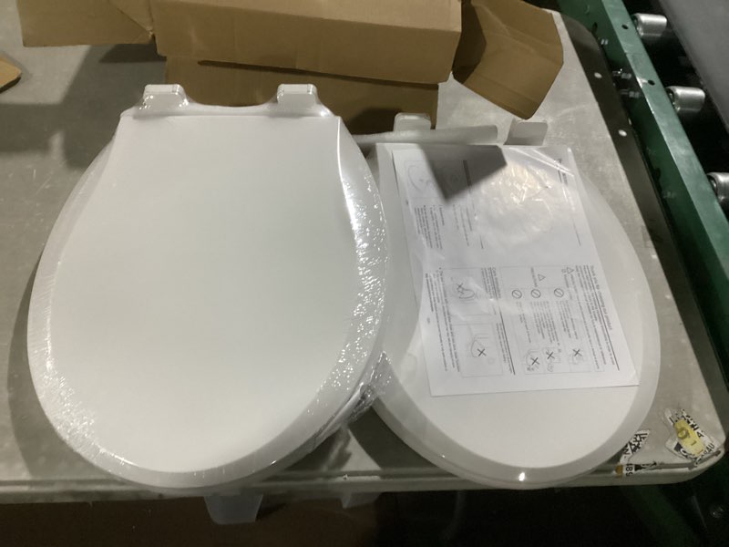 Condition photo showing New/Like New for toilet seat round soft close 2 pack, toilet lid round slow close 16.5 inch, pp material safe and easy clean, quick installation & never loosen, comfortable ergonomic design (white, 2 pack) white round 16.5inch 2 pack
