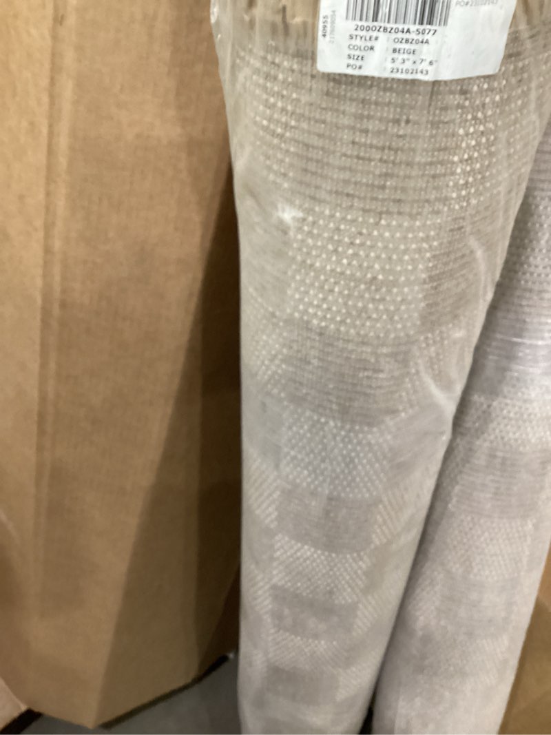 Condition photo showing New/Like New for Nuloom Adelaide Mid-Century Checkered Shag Area Rug 5’3”x7’6”