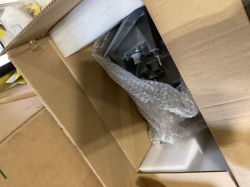 Condition photo showing Good Condition for outer tail light assembly w/bulbs passenger side compatible with sentra 2013 2014 2015 right rear tail lamp taillight ni2805100 265503sg0a 26550-3sg0a