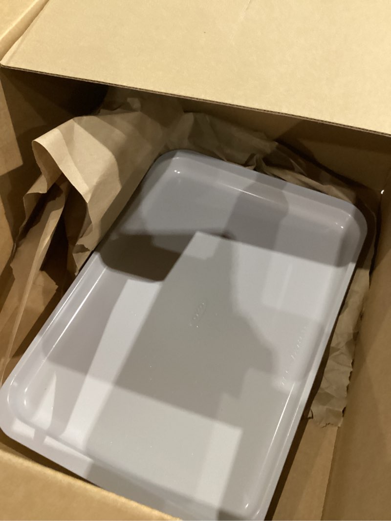 Condition photo showing Good Condition for OXO Good Grips Non-Stick Pro Ceramic Coated Metal Bakeware Half Sheet Pan – Biscuit Biscuit Half Sheet Pan
