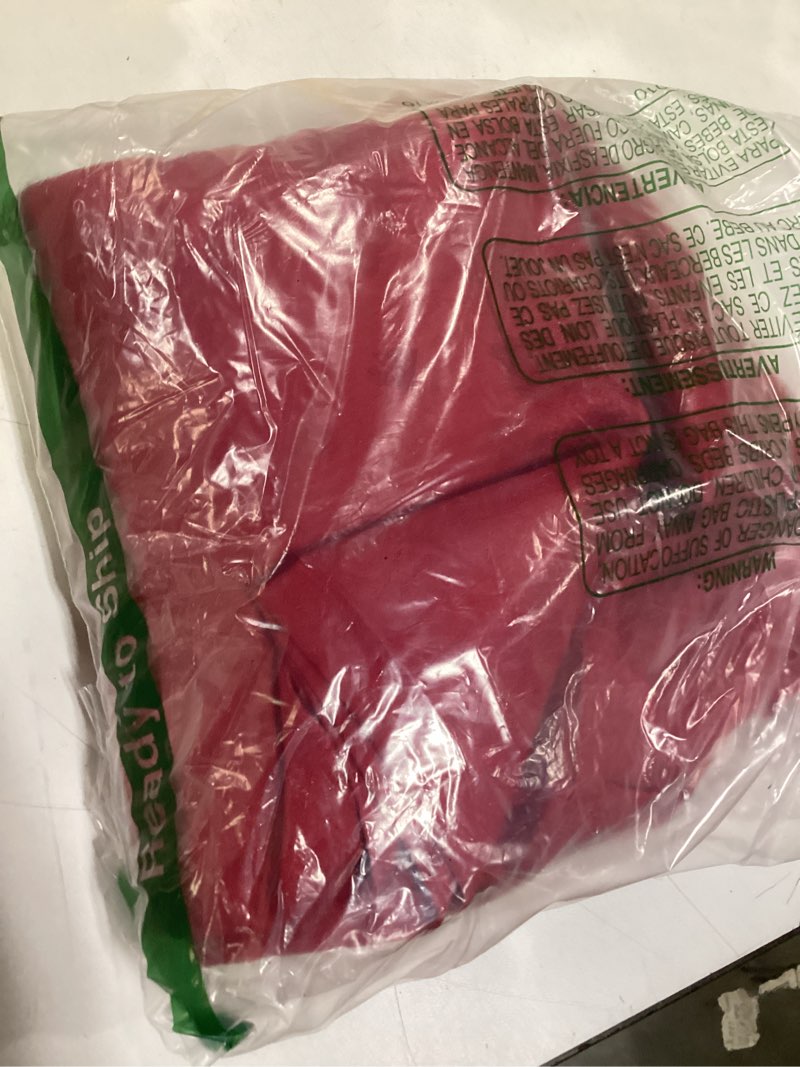 Condition photo showing New/Like New for Honellaty Christmas Red Tablecloth, Jacquard Fabric Christmas Tree Pattern Table Cover Rectangle?Damask Table Cloth for Rectangle Tables, Holiday Tablecloths for Winter,Dinner,Party 60x102 inch Red Christmas Red 102" x 60" (Rectangular)