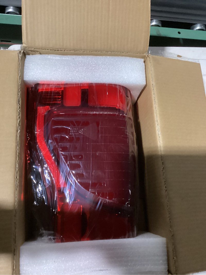 Condition photo showing Good Condition for LED Tail Light Left Driver Side Compatible With 2020-2022 Ford F250 F350 Super Duty W/Blind Spot Replace:LC3Z13405E