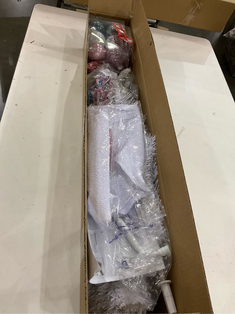 christmas tree, 4 ft, white