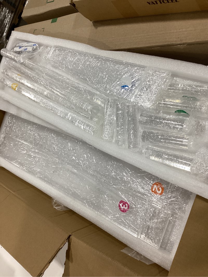 Condition photo showing Good Condition for mesailup blanket ladder 5.6ft for bathroom, 4 tier modern decor waterproof blanket holder for living room and bedroom, easy assembly clear acrylic ladder shelf, leaning quilt rack with anti slip pads transparency 67 inch