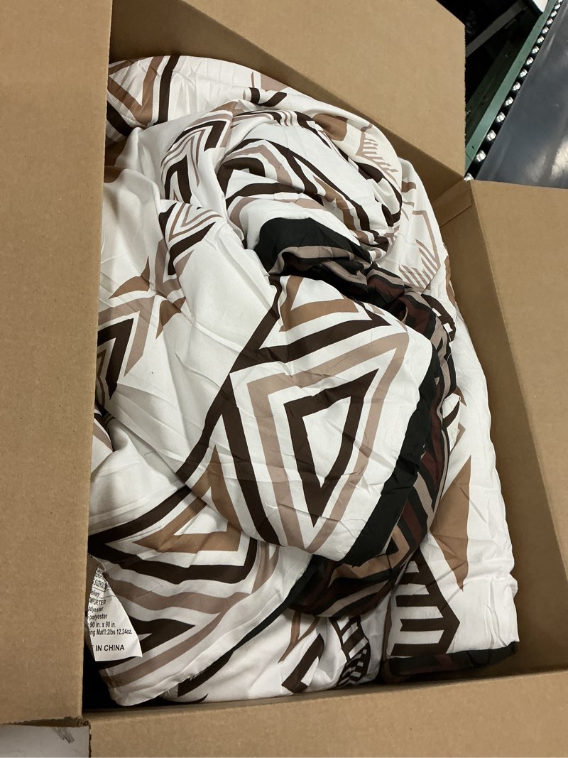 Condition photo showing As Is for Geniospin Queen Comforter Set - 7 Pieces Reversible Bedding Set, Boho Bed in A Bag, Lightweight Soft Aztec Bedding, All Season Bed Comforter Set with Sheets, Pillowcases & Shams Brown Queen