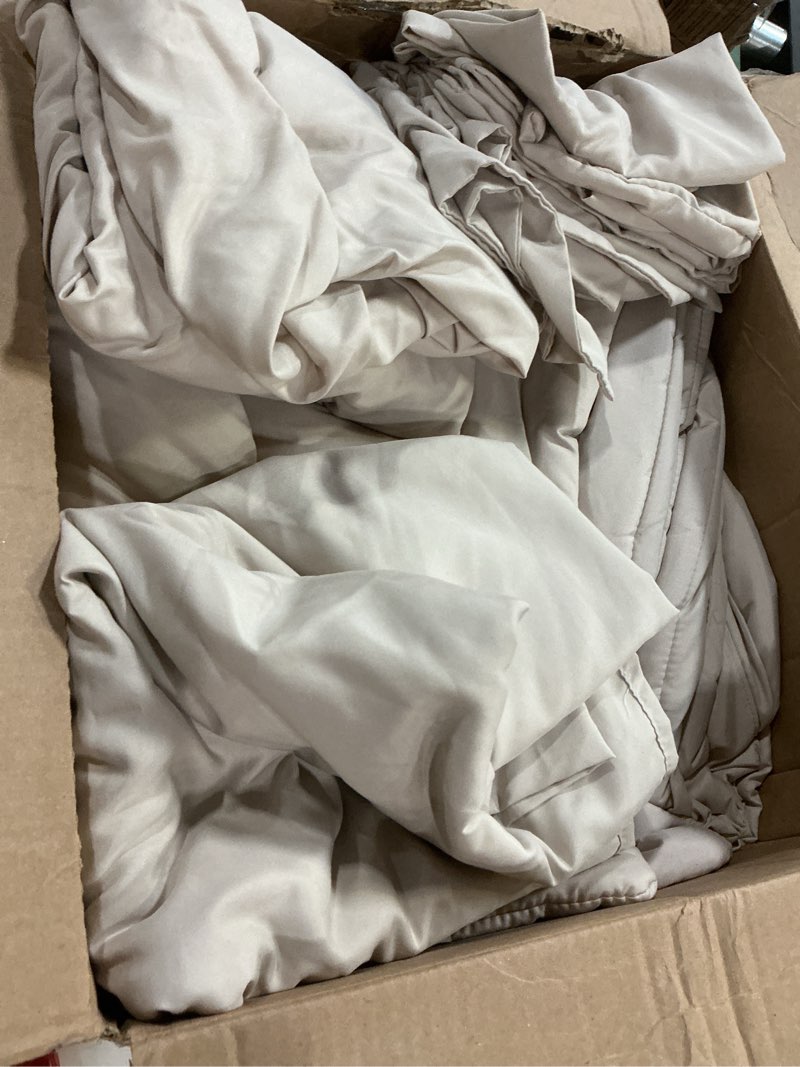 Condition photo showing Good Condition for MUXHOMO 7 Pieces Full Comforter Set, Soft Bed in a Bag Full Size, All Season Bedding Set with Comforter, Flat Sheet, Fitted Sheet, Pillowcases & Shams, Beige Full(82"x86") 01 - Beige