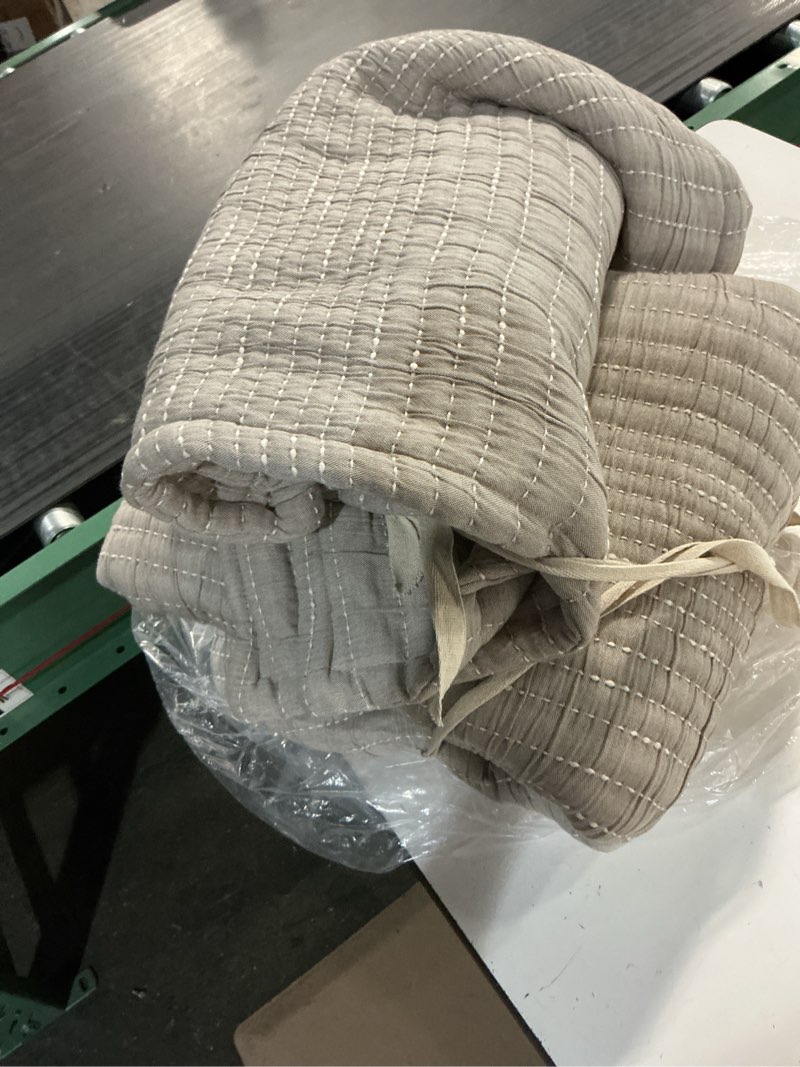 Condition photo showing As Is for european linen cotton stitch quilt, king, natural