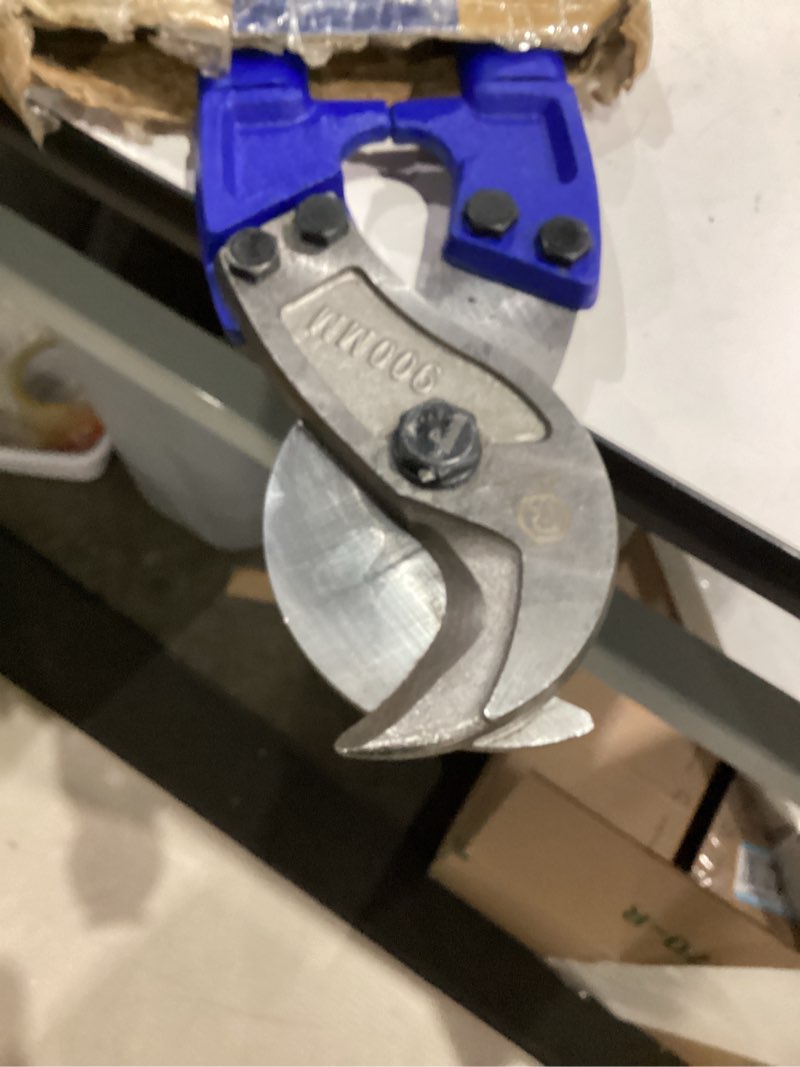 Condition photo showing Good Condition for zrggea cable cutters 36 inch, industrial-grade heavy-duty cable cutter, forged from t8 alloy steel, hrc56, sharp cutting. suitable for cutting copper and aluminum core cables, blue