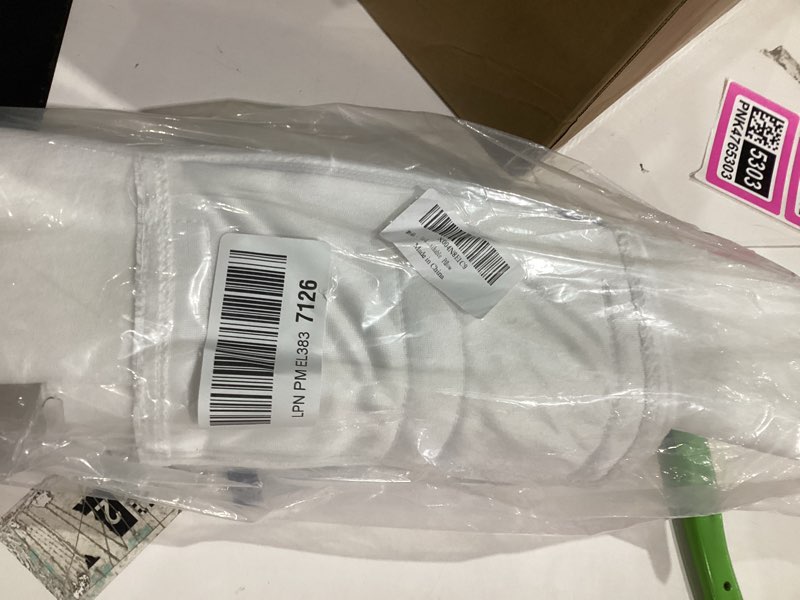 Condition photo showing Good Condition for side sleeper weddge adjustable soft and breathable cushion white pure