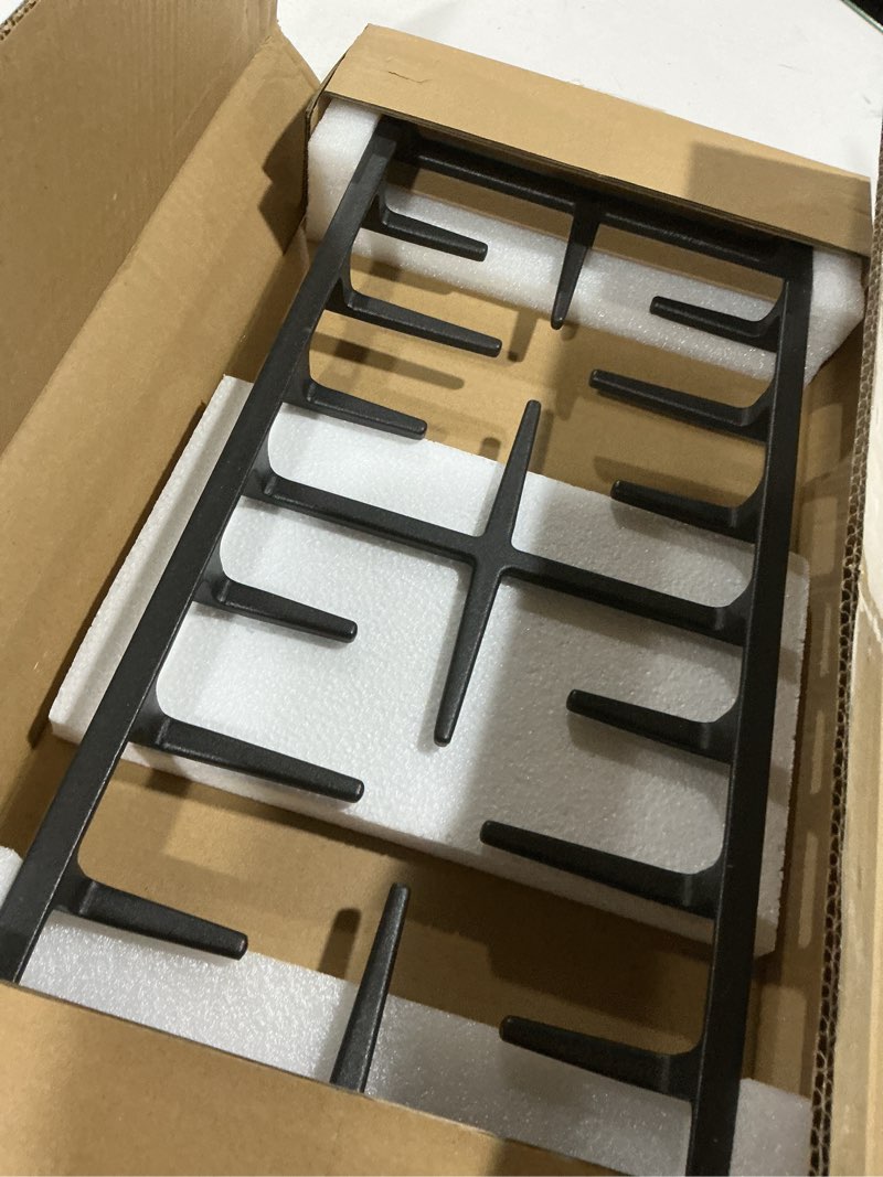 Condition photo showing Good Condition for wb31x27150 burner grates cooktop replacement parts for ge grates jxgrate1 ge range grates center grate gas stove parts stove grates jgb735spss cast iron grates jgbs66rekss cooktop grates 1 pcs