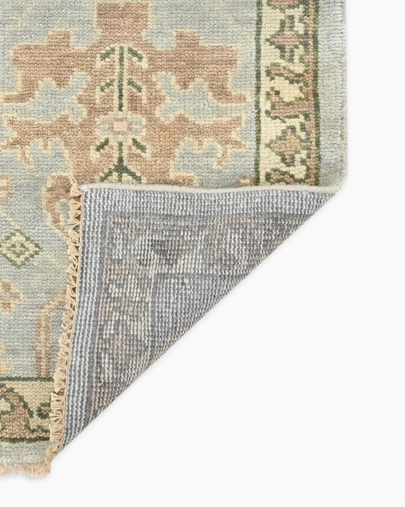 saoirse hand-knotted wool rug 2'6\" x 7'