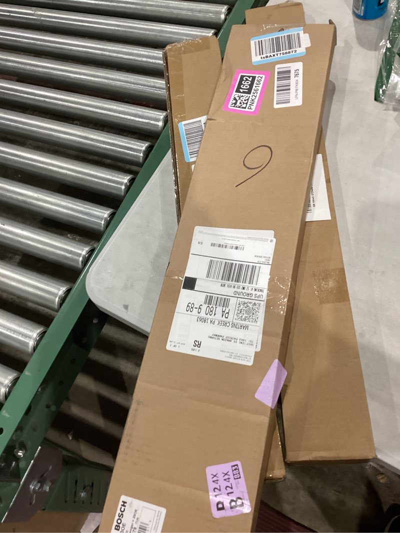 Condition photo showing Good Condition for BOSCH 26OE20OE ICON Beam Wiper Blades - Driver and Passenger Side - Set of 2 Blades (26OE & 20OE) Front (26OE & 20OE) ICON Combo Pack (Front)