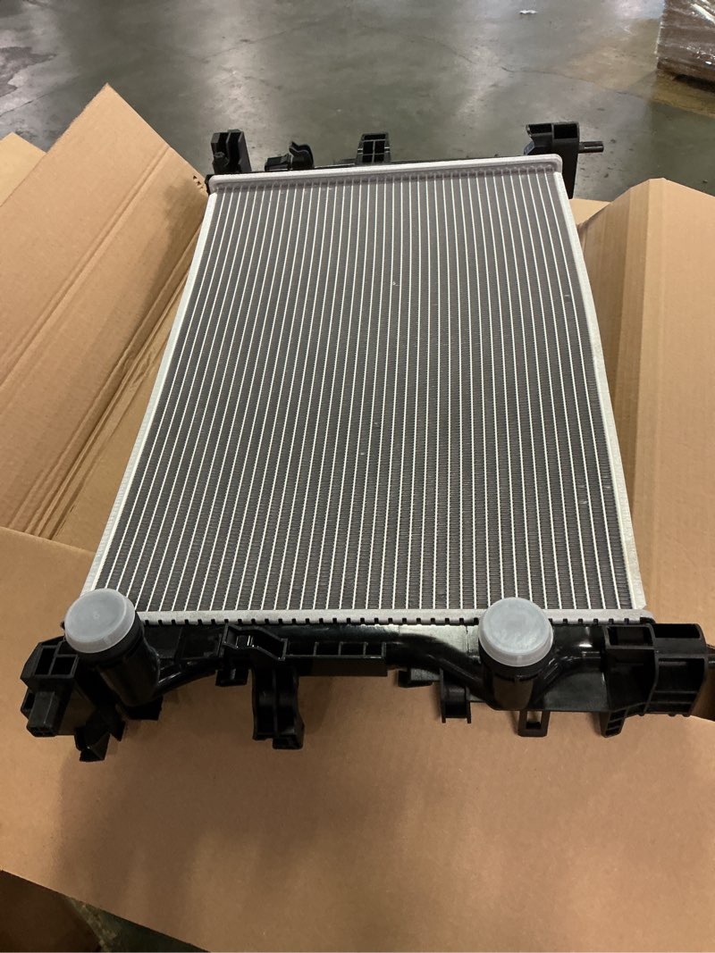 Condition photo showing Good Condition for Summit Racing™ Performance Fit Aluminum Radiators for 2007-2017 WRANGLER - SUM-380467 (similar). 