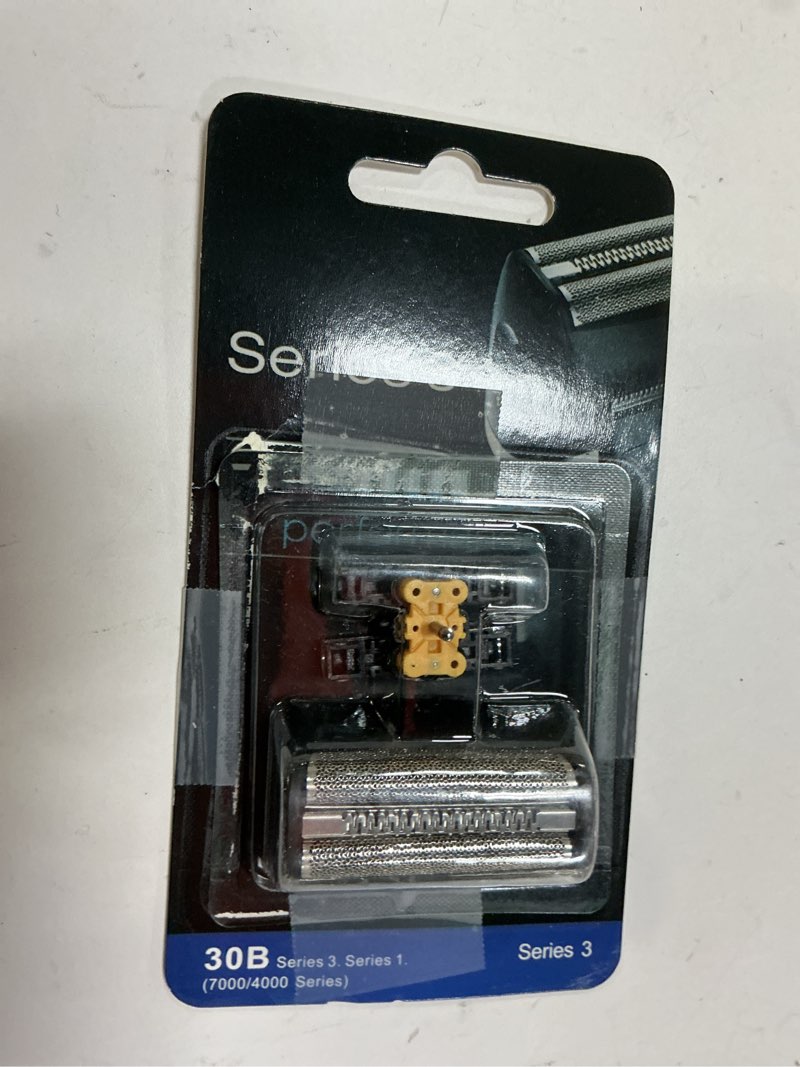Condition photo showing Good Condition for Braun Series 3 Old Generation Electric Shaver Replacement Head - 30B - Compatible with Electric Razors SmartControl, TriControl, 340, 330, 320, 310, 300 Black 2 Piece Set