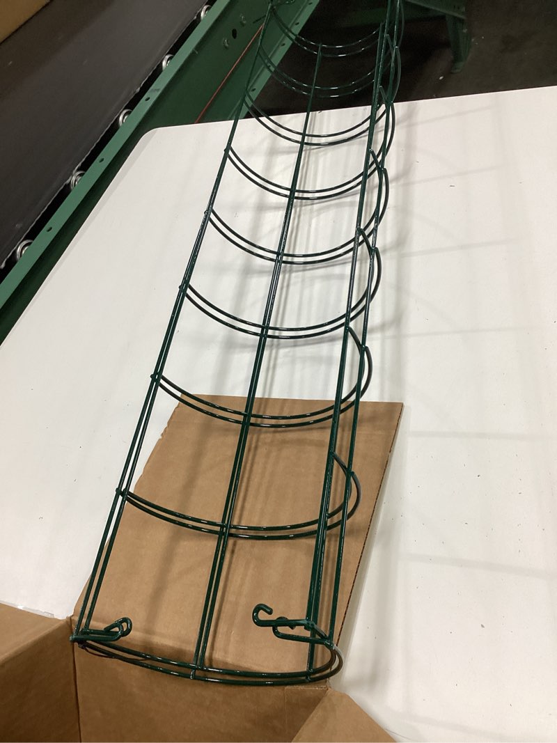 Condition photo showing Good Condition for gardman r710 tube trellis, 36" long x 8" wide x 8" high