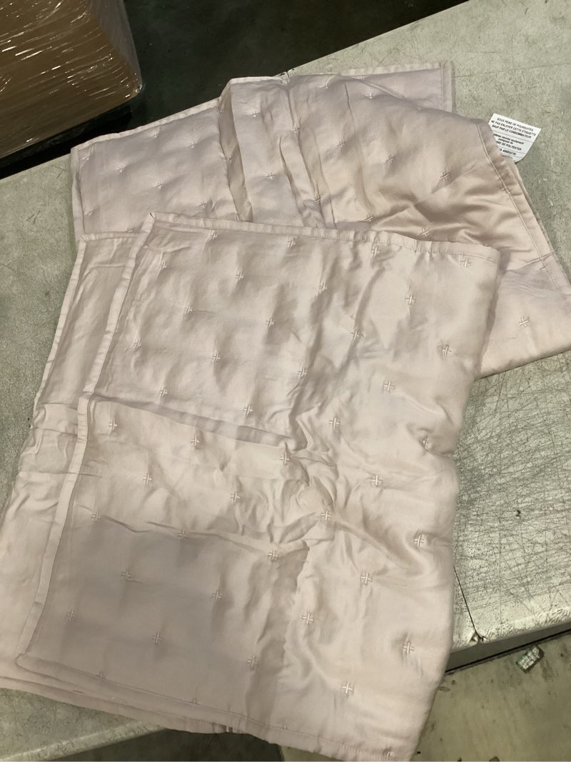 Condition photo showing As Is for (incomplete) bamboo dream quilt