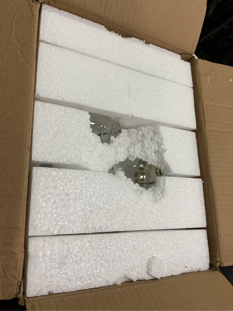 Condition photo showing Good Condition for Nitial 12 Pcs Christmas Wine Glasses Set with Stem Holly Holiday Wine Goblets Cups Glassware for Wine Water Champagne for Xmas New Years Eve Parties Wedding Decorative Gifts