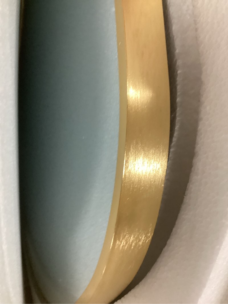 https://lotting-media.assets.bidfta.com/lotting_59ac3032-1530-40ce-99b0-5899ad877fda