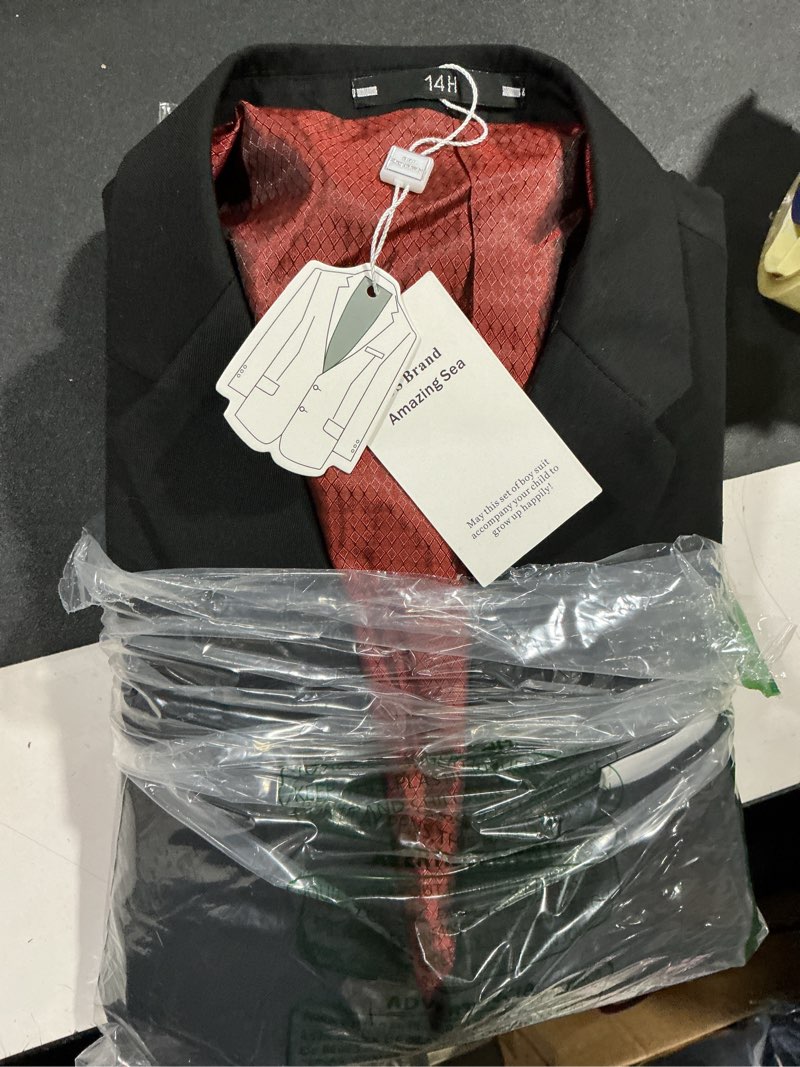Condition photo showing Good Condition for (similar) boys formal suits set, from toddlers to teen, adjustable waist, with suspenders 14 black 3pcs