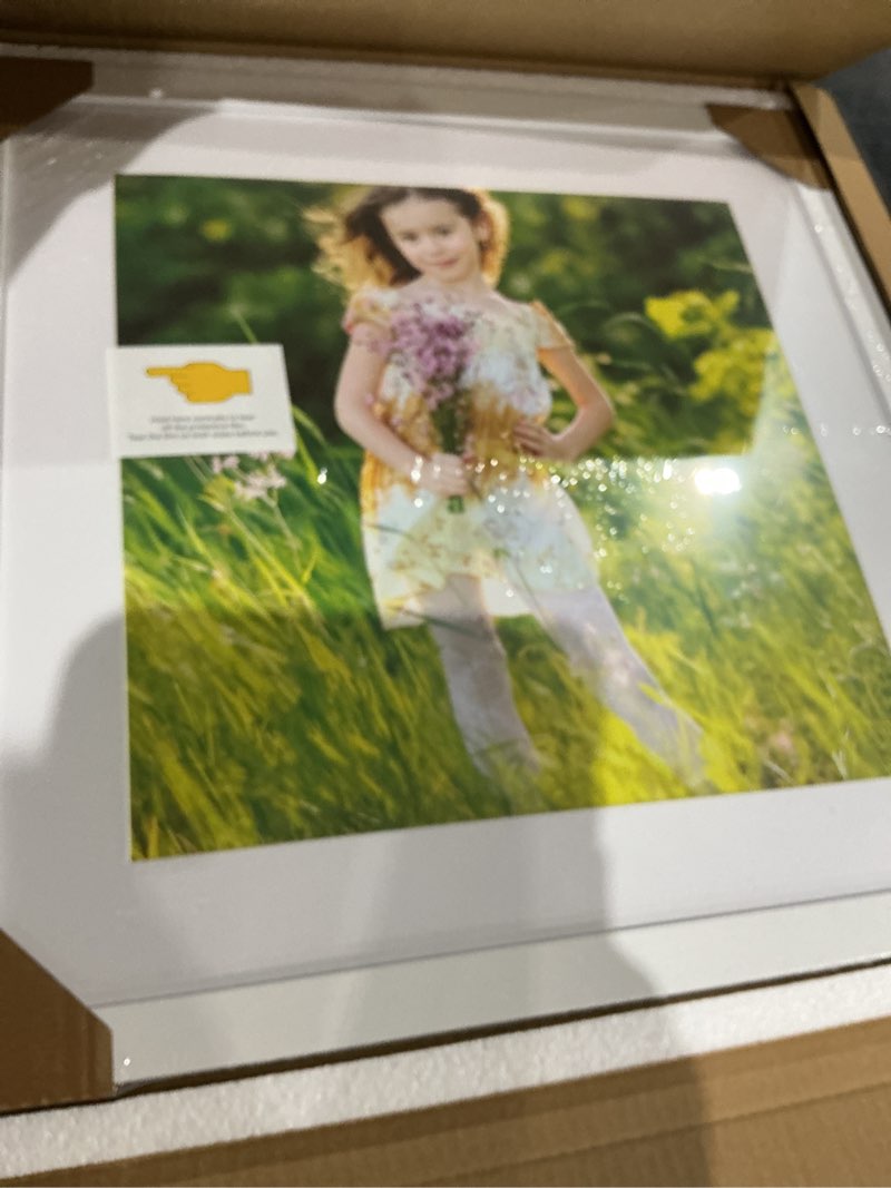 Condition photo showing Good Condition for 18x18 white picture frame mat for 14x14 photo wall mounting poster frame-1pcs white 18x18