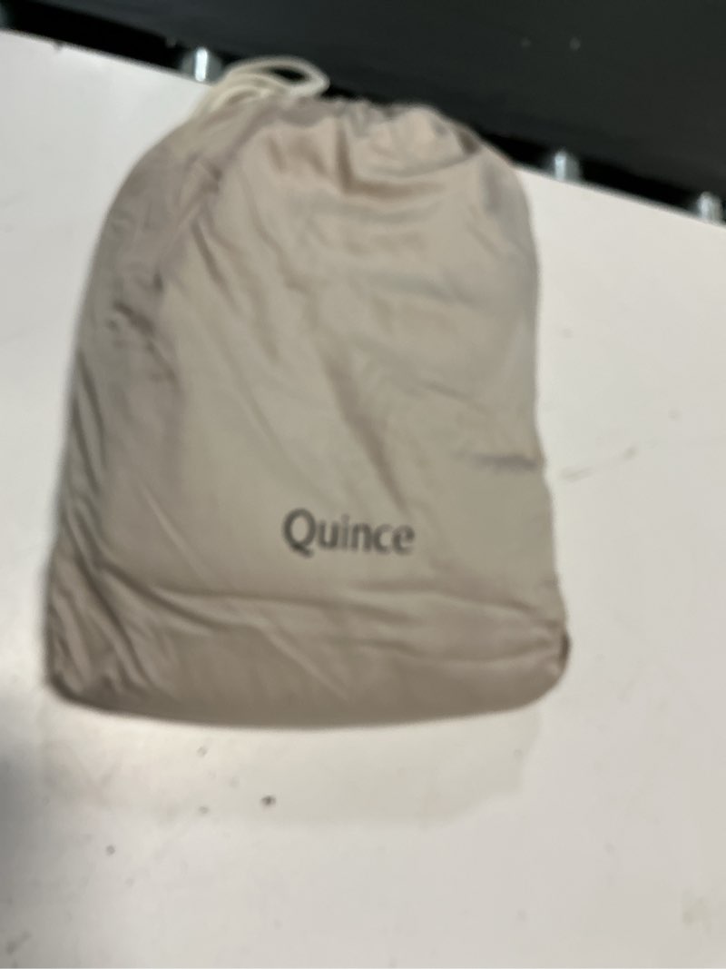 Condition photo showing Good Condition for bamboo deluxe bedding bundle, queen, sand