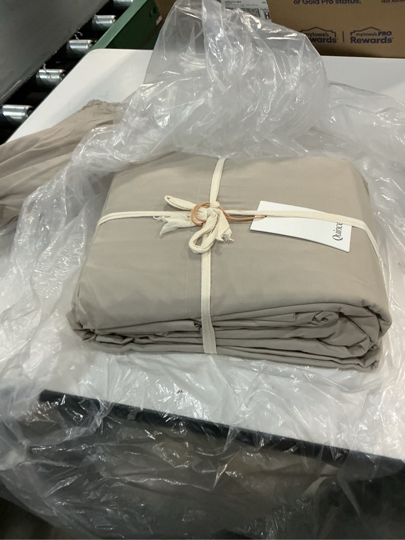 Condition photo showing Good Condition for organic crisp percale sheet set, queen, dove