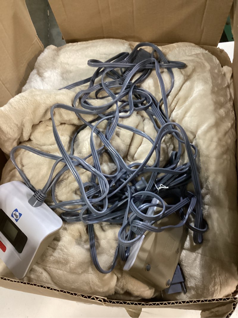 Condition photo showing As Is for SEALY Heated Blanket Electric Throw, Flannel & Sherpa Heating Throw with 6 Heat Settings & 2-10 Hours Auto Shut Off, Fast Heating & ETL Certification, 50x60 Inch, Beige Beige 50" x 60"