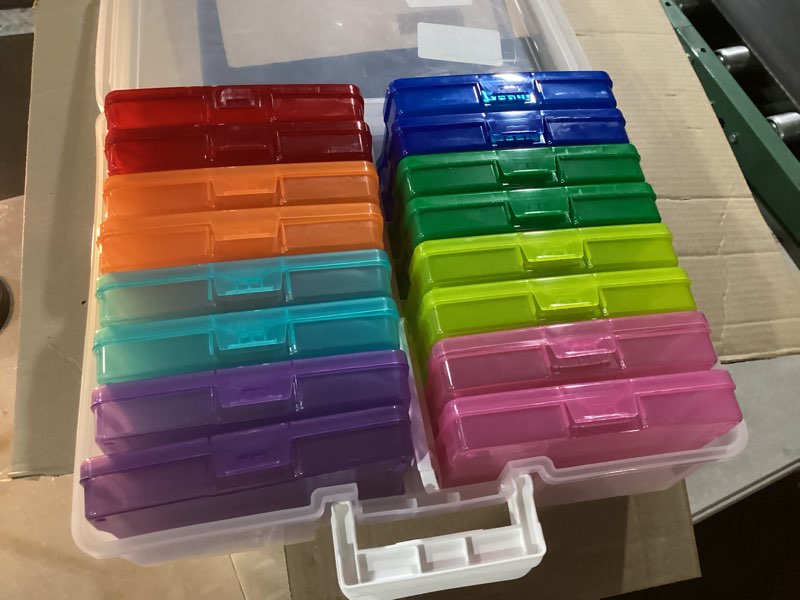 Condition photo showing Good Condition for novelinks Transparent 4\\\" x 6\\\" Photo Cases and Clear Craft Keeper with Handle - 32 Inner Cases Plastic Storage Container Box (Multi-colored) multicolored 2pack