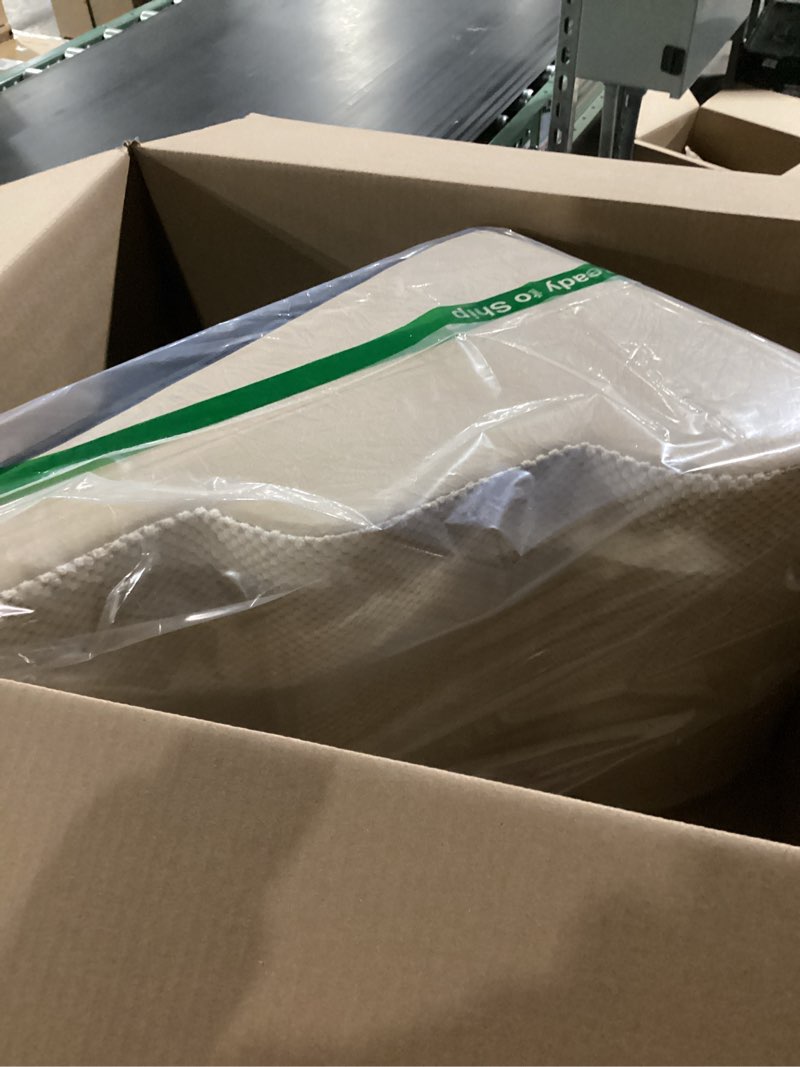 Condition photo showing Good Condition for Dog Stairs for Small Dogs 15.7" H, Curved Dog Step for Puppy, Older Cat, Medium Pet Ramp for Sofa, Couch or Chair, Ladder with High Density Foam, 3 Step, 15.7x22.4x15.7 inch, Beige Beige 3 15.7x22.4x15.7in