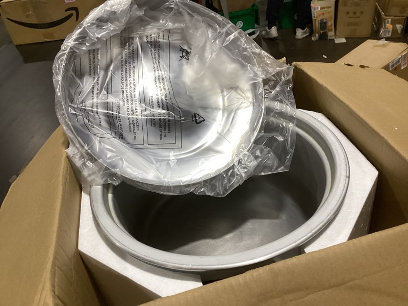 Condition photo showing As Is for aroma housewares 60-cup (cooked) (30-cup uncooked) commercial rice cooker (arc-1033e),white
